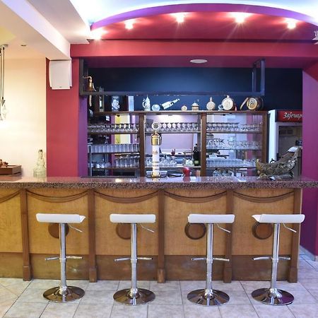 Hotel Erato Paralia Katerinis Bagian luar foto